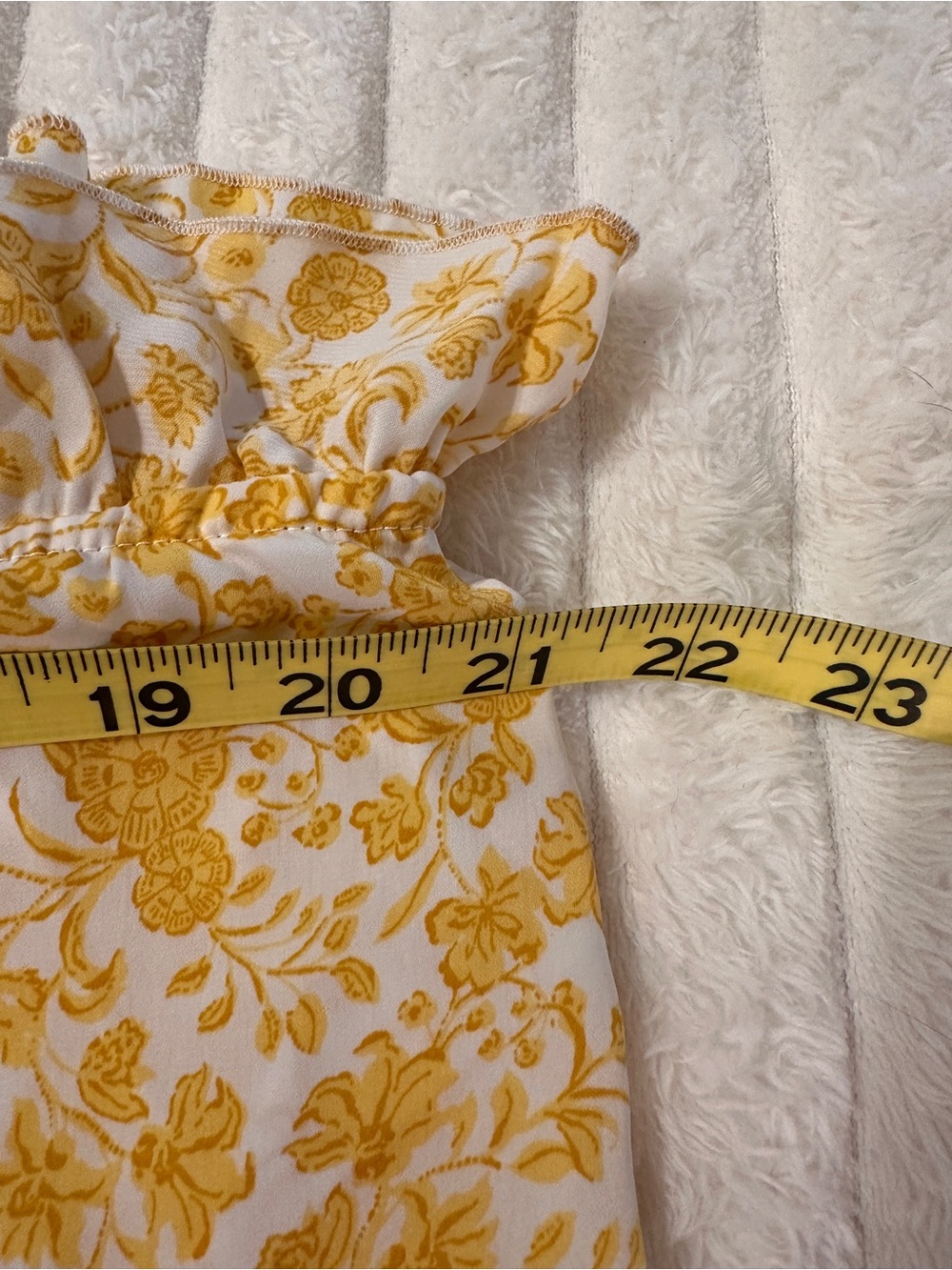 Old Navy Yellow and White Floral Maxi Dress - Picture 7 of 8